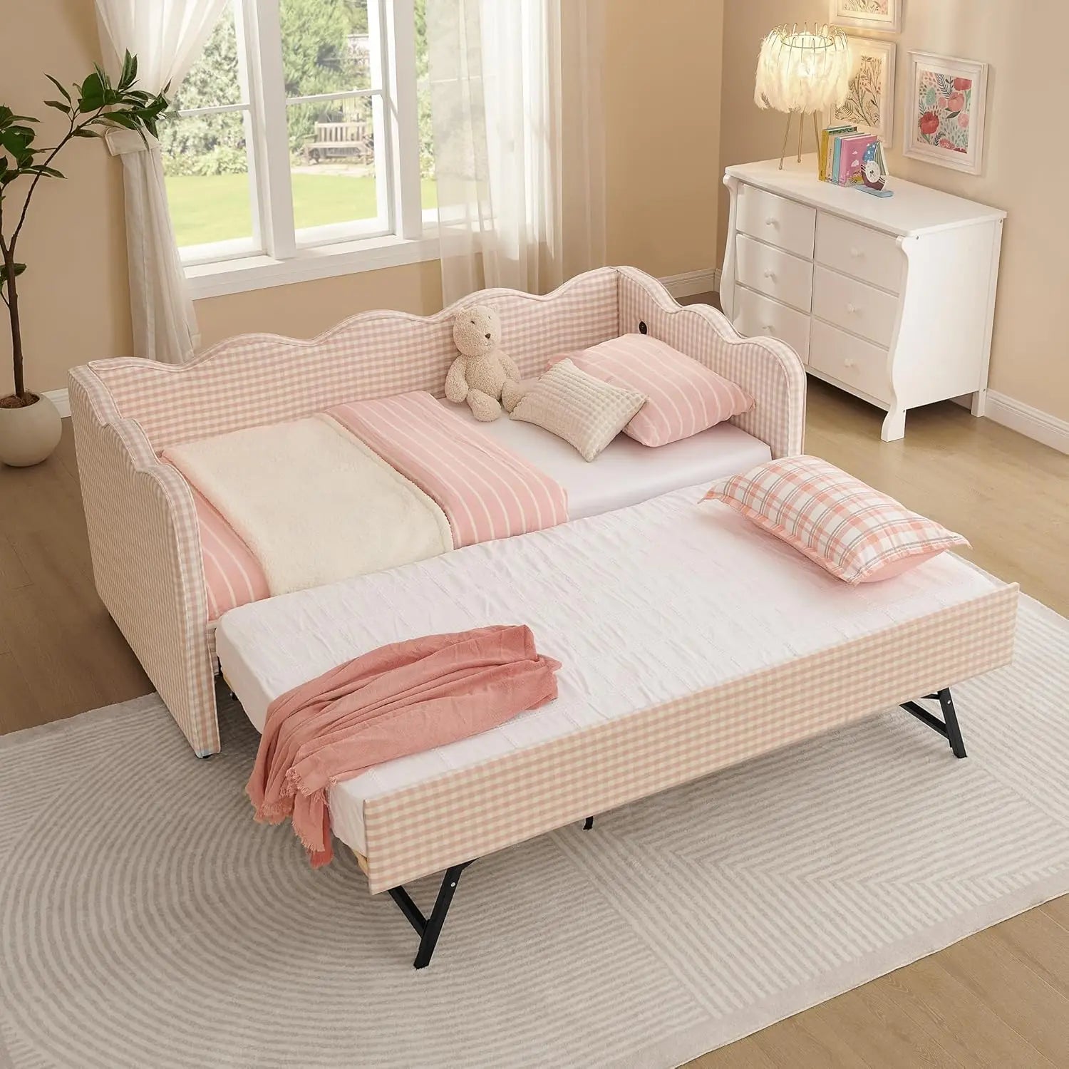 Daybed with Pop-Up Trundle